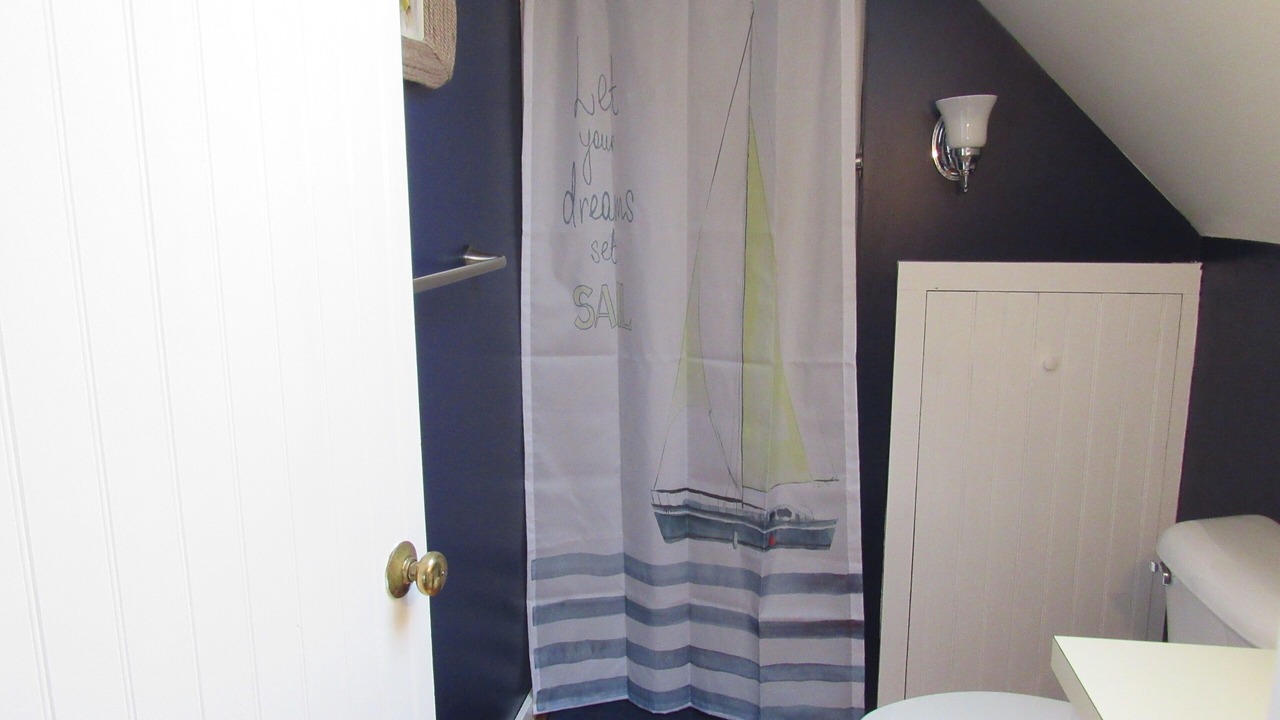 Photo of Bathroom in Peaks Island