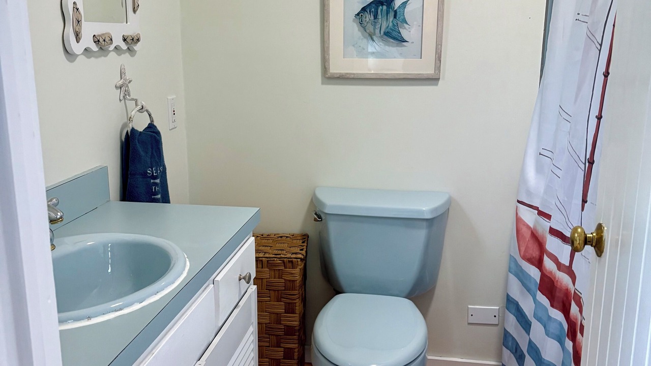 Photo of Bathroom in Peaks Island