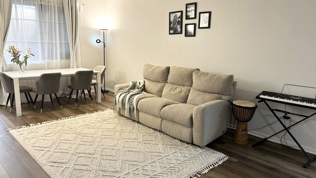 Photo of Livingroom in Del Rey