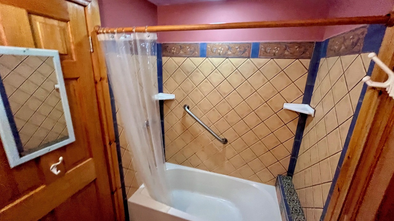 Photo of Bathroom in Deadmans Cay