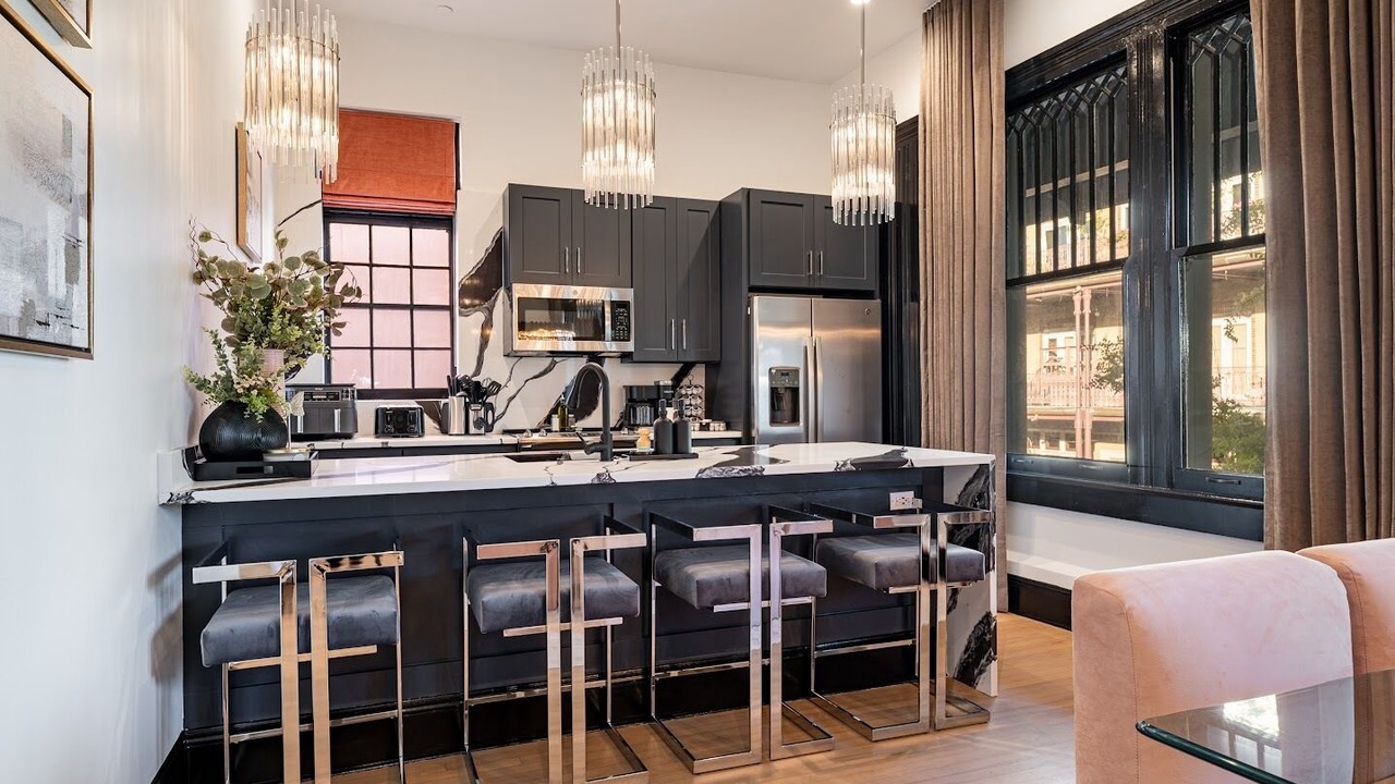 Photo of Bedroom in Arts/Warehouse District