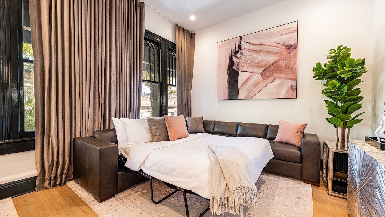 Photo of Bedroom in Arts/Warehouse District
