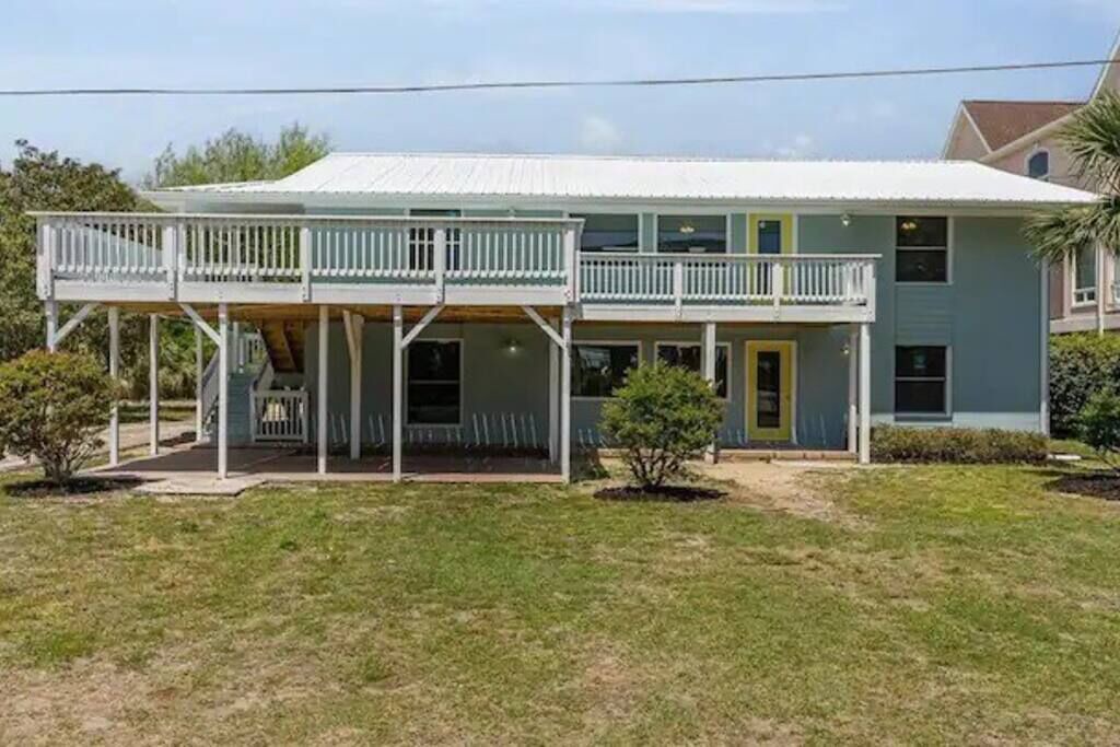 Photo of Outdoor in Long Bay Estates