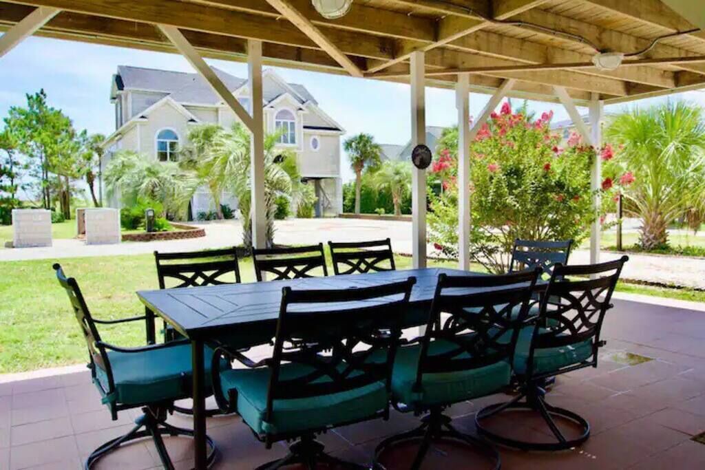 Photo of Outdoor in Long Bay Estates
