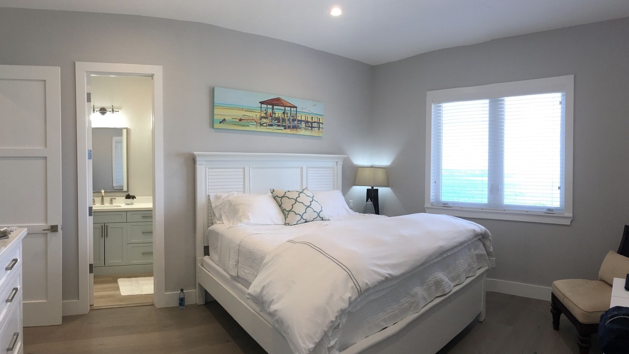 Photo of Bedroom in Staniel Cay