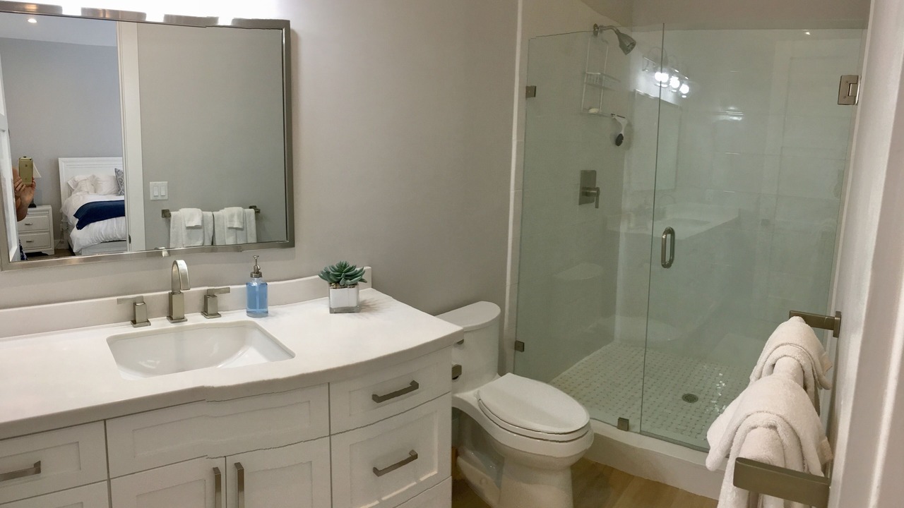 Photo of Bathroom in Staniel Cay