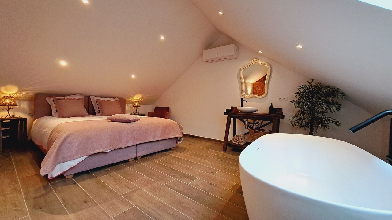 Photo of Bedroom in La Roche-en-Ardenne