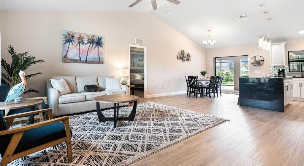 Photo of Livingroom in Mariner
