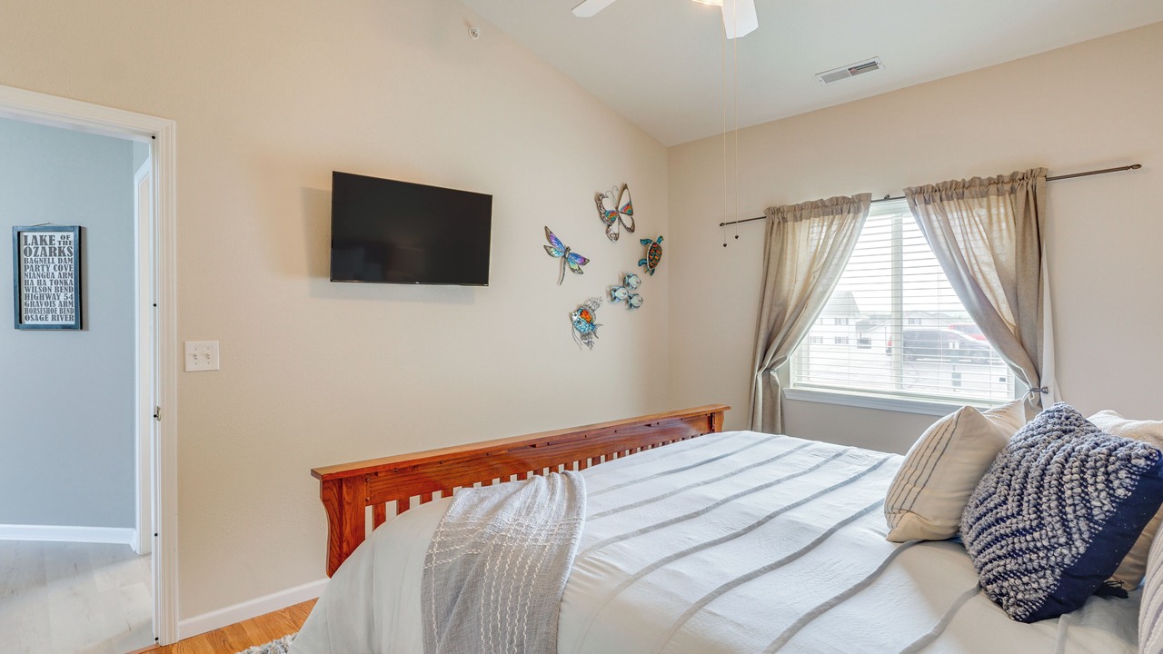 Photo of Bedroom in Camdenton