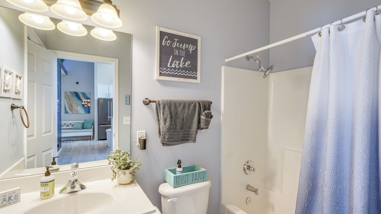 Photo of Bathroom in Camdenton