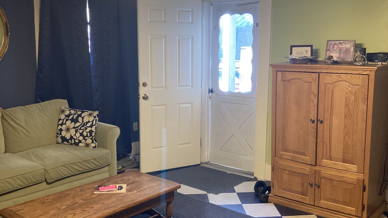 Photo of Livingroom in Lyndon