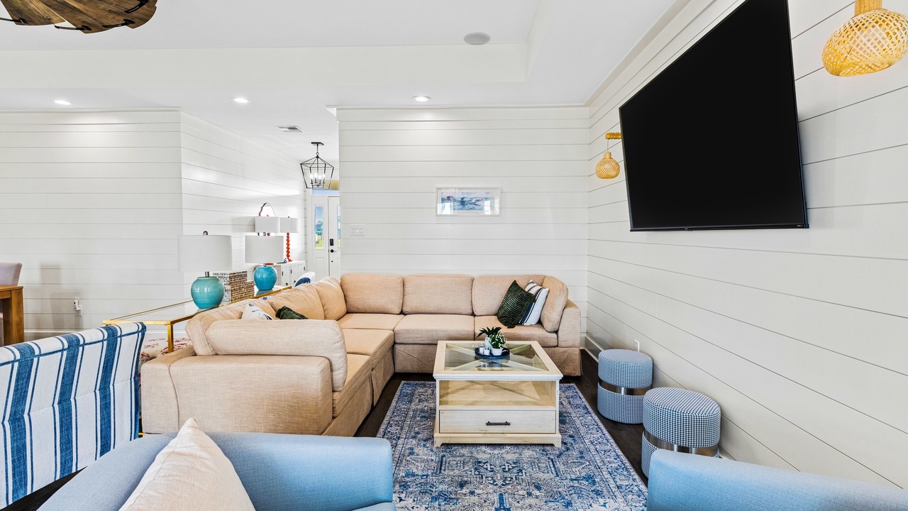 Photo of Livingroom in Creole
