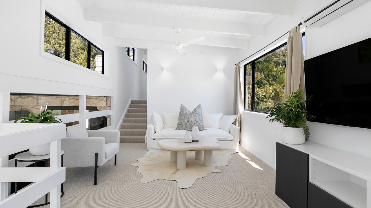 Photo of Livingroom in Avalon Beach