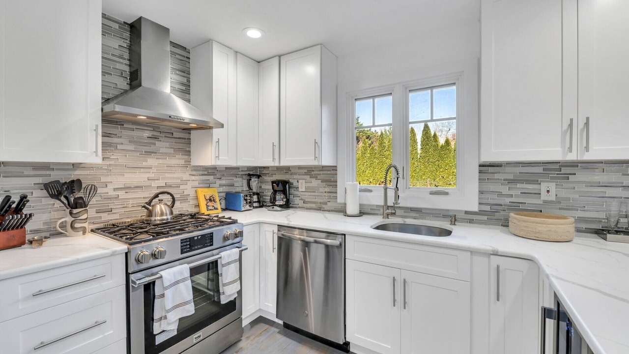 Photo of Kitchen in East Hampton