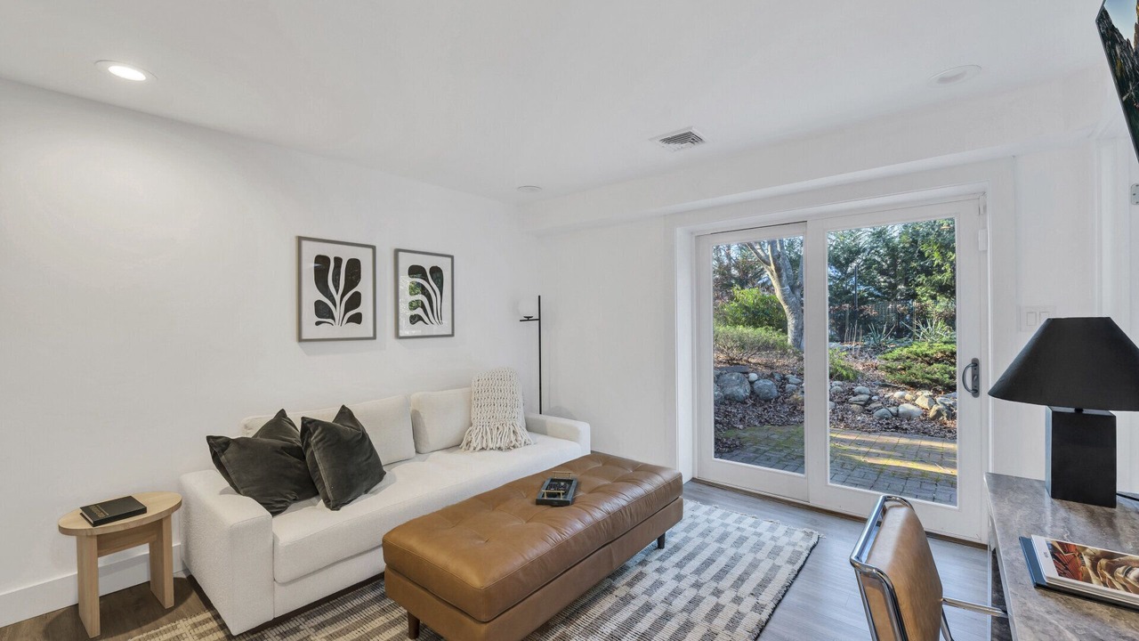 Photo of Livingroom in East Hampton