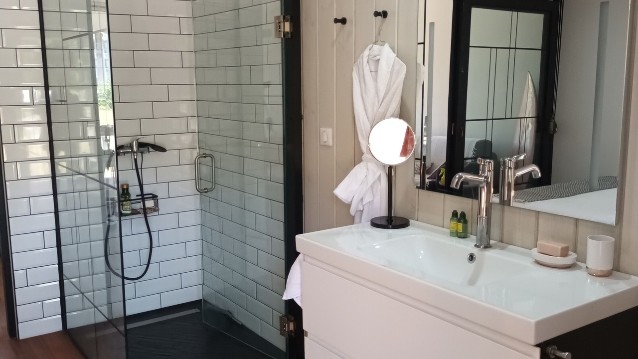 Photo of Bathroom in Anse Marcel