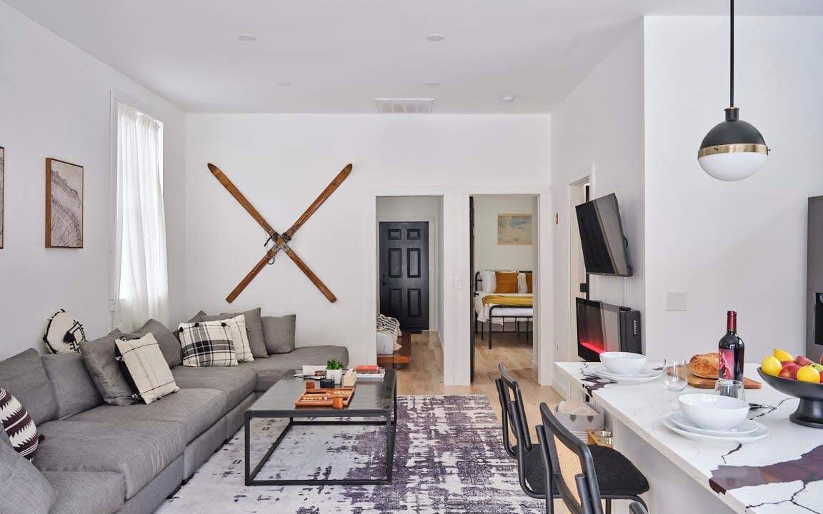 Photo of Livingroom in Roscoe