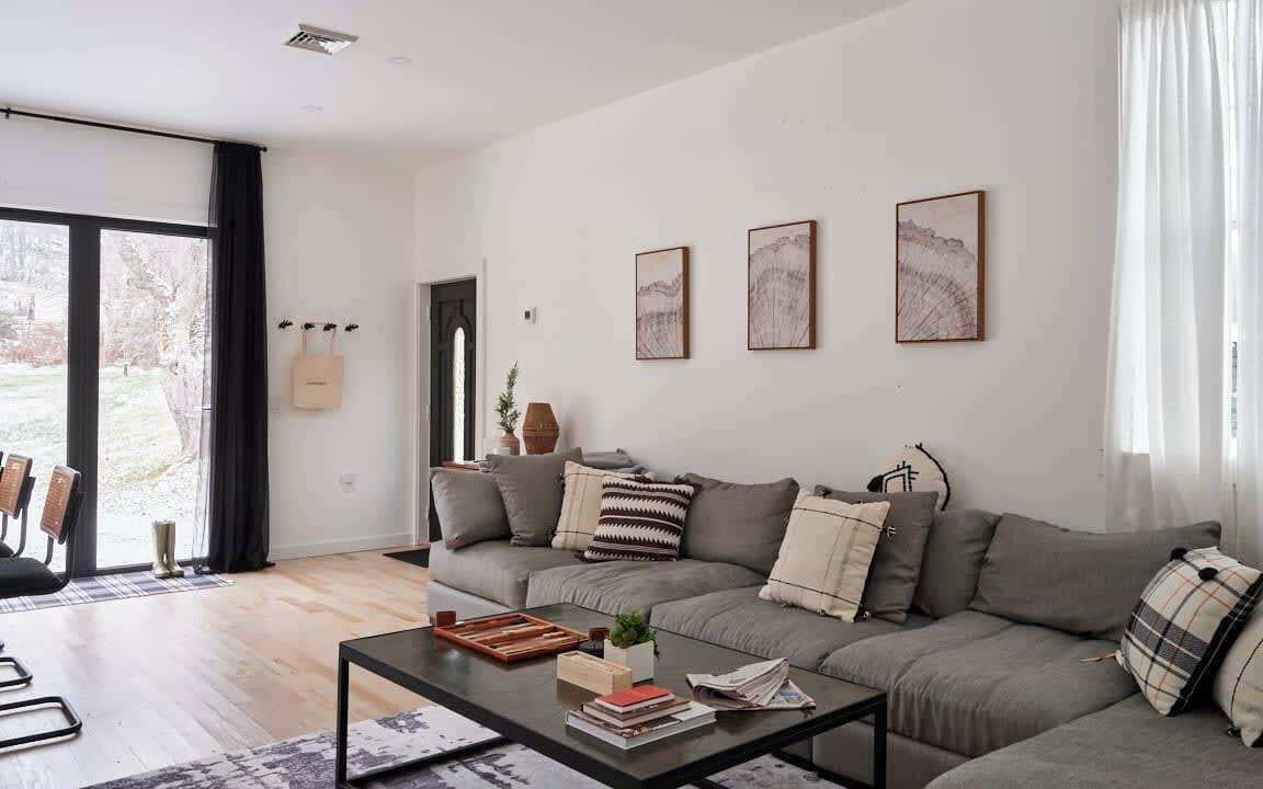 Photo of Livingroom in Roscoe