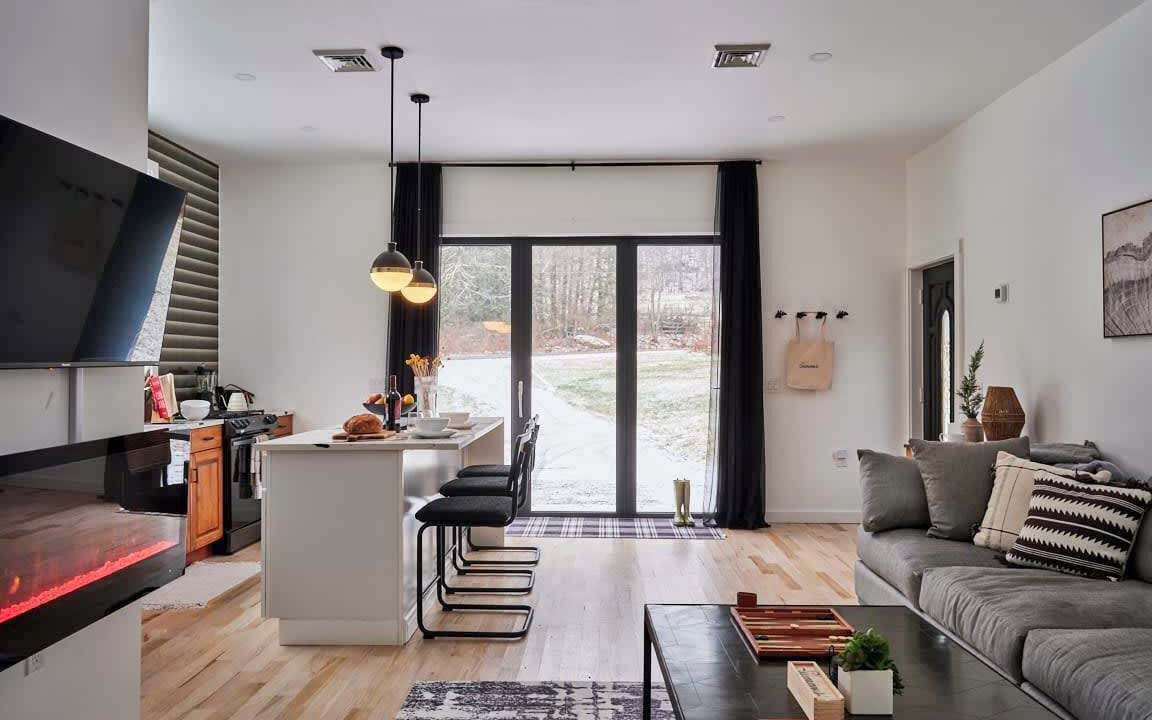 Photo of Livingroom in Roscoe