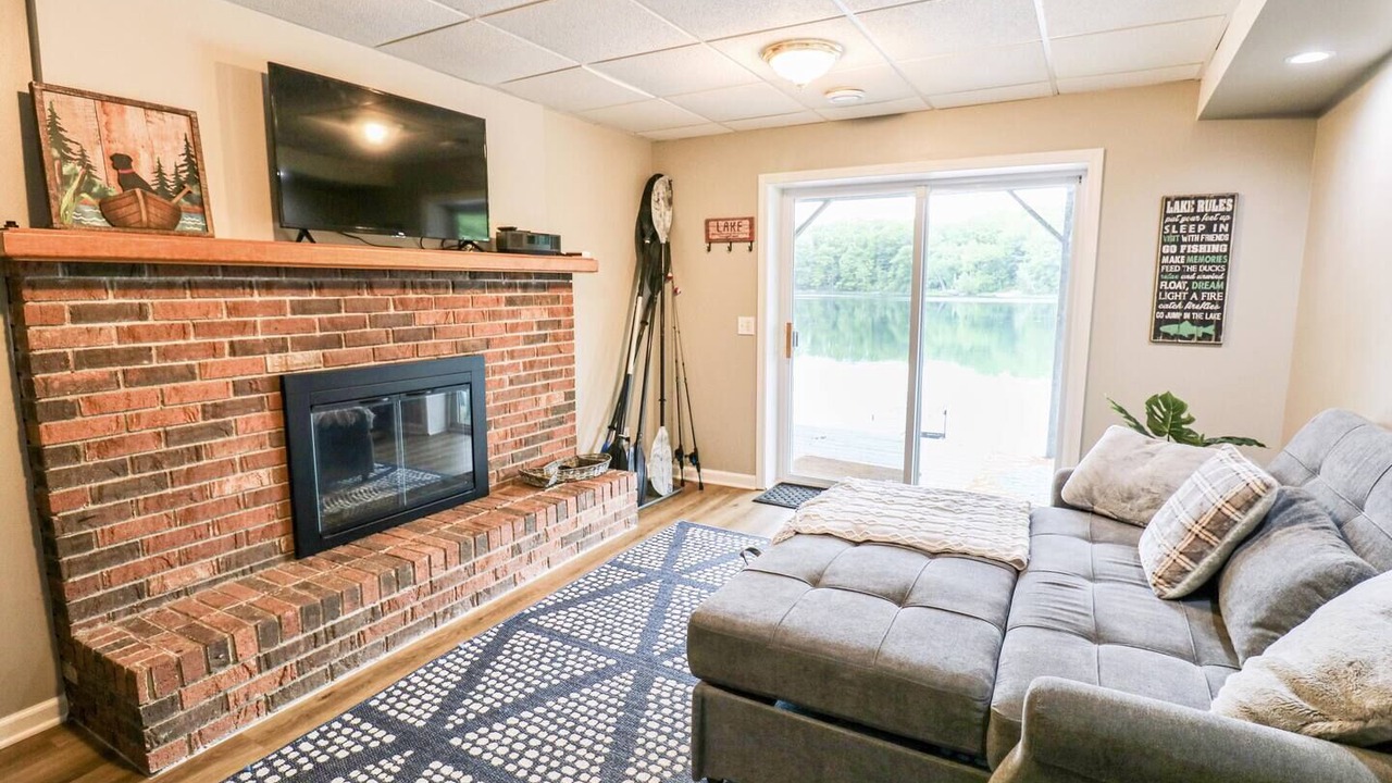 Photo of Livingroom in Lake Ann