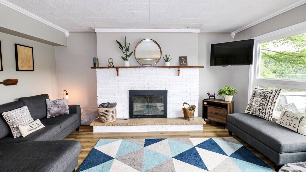 Photo of Livingroom in Lake Ann