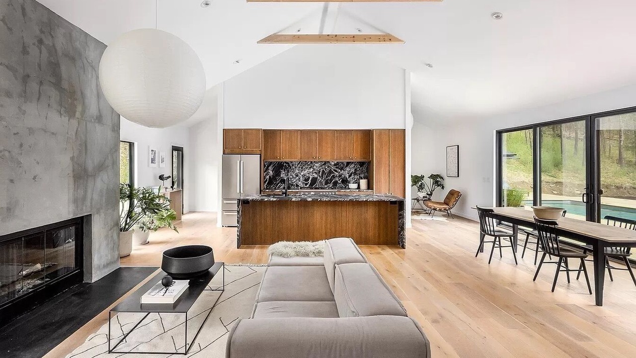 Photo of Livingroom in Accord