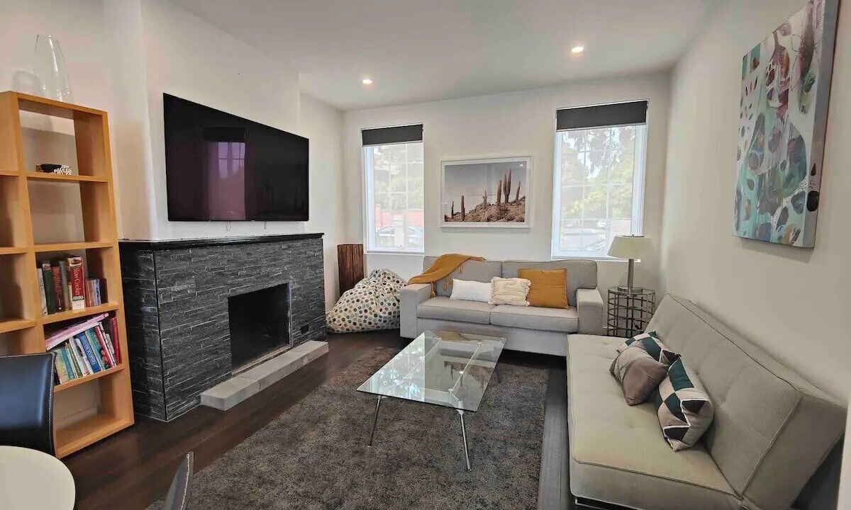 Photo of Livingroom in Kew
