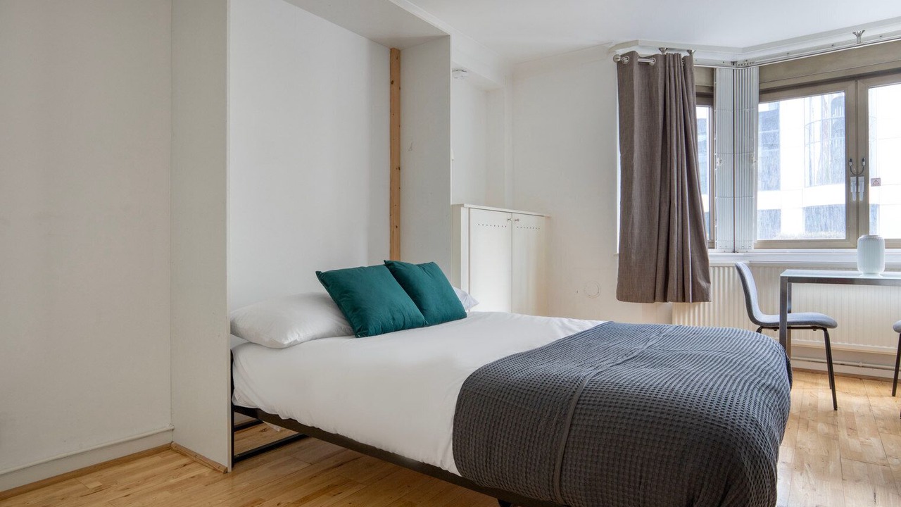 Photo of Bedroom in Tower Hill