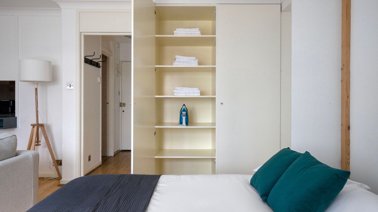 Photo of Bedroom in Tower Hill