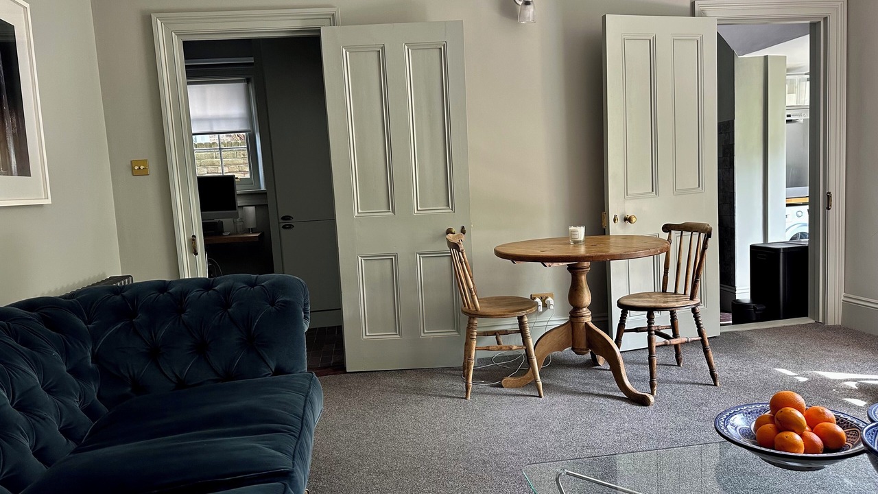Photo of Livingroom in Cantelowes
