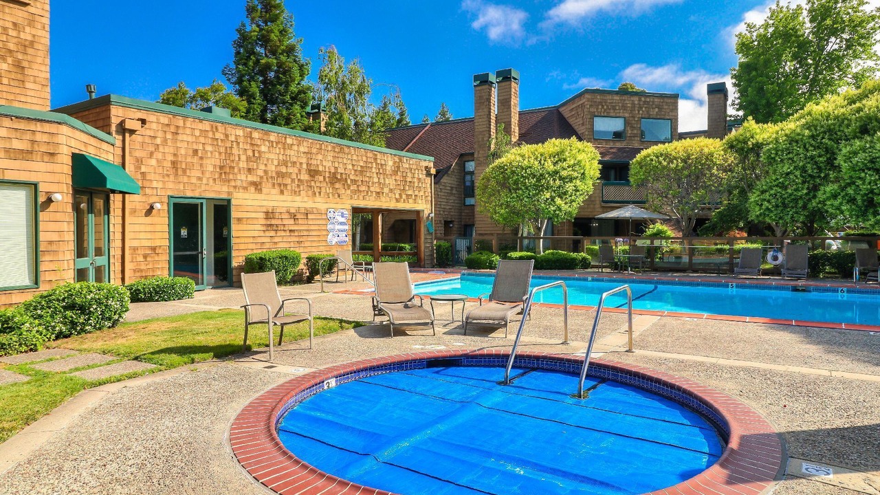 Photo of Outdoor in Redwood Shores