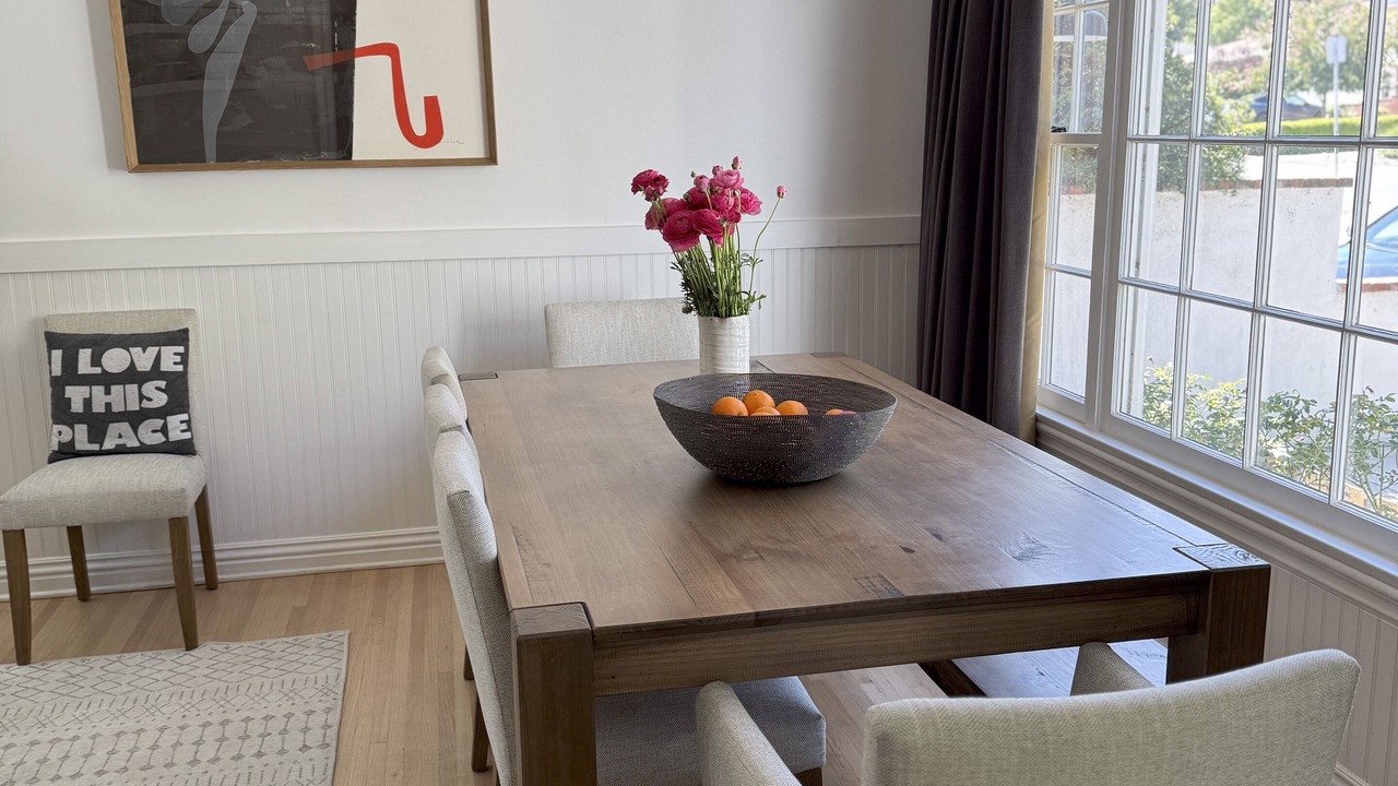 Photo of Livingroom in Studio City