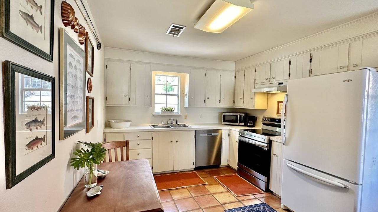 Photo of Kitchen in Jarreau