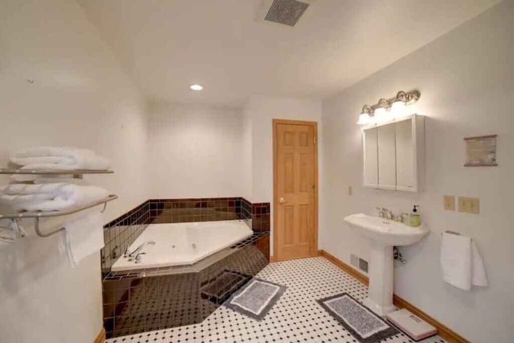 Photo of Bathroom in Newaygo