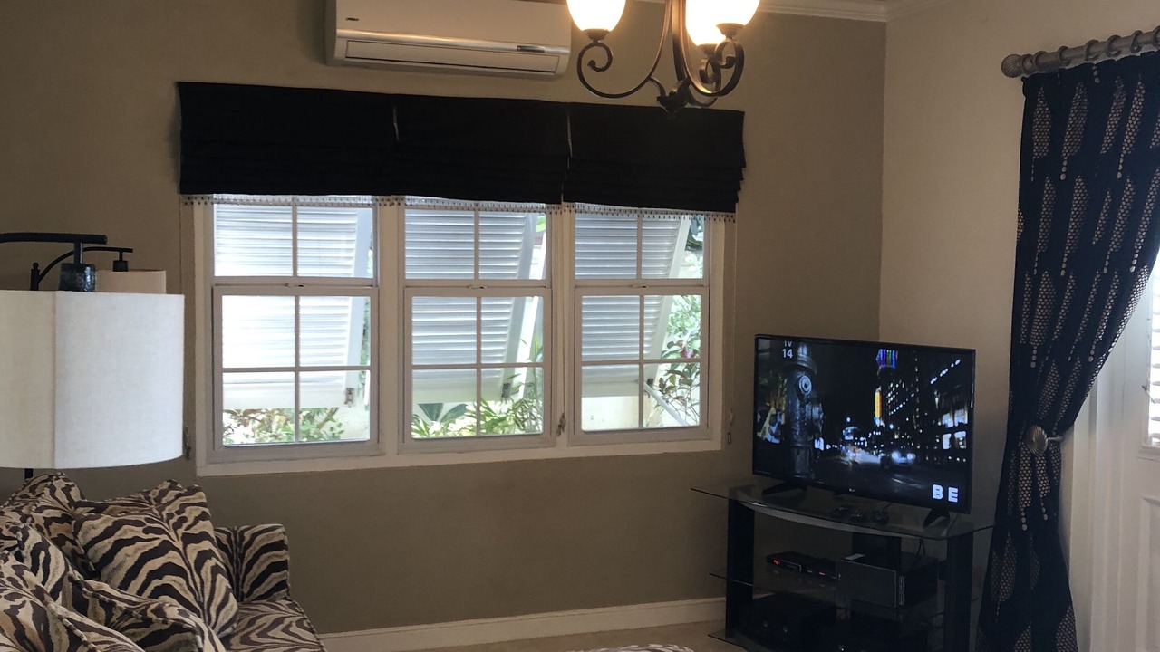 Photo of Livingroom in Apple Hall