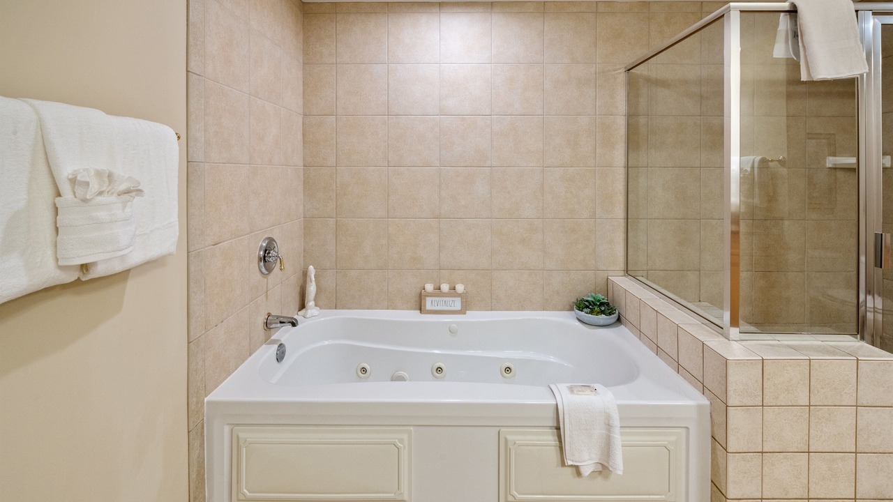 Photo of Bathroom in Arcadian Shores