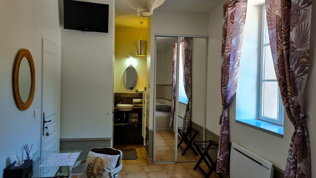 Photo of Bedroom in Saint-Priest