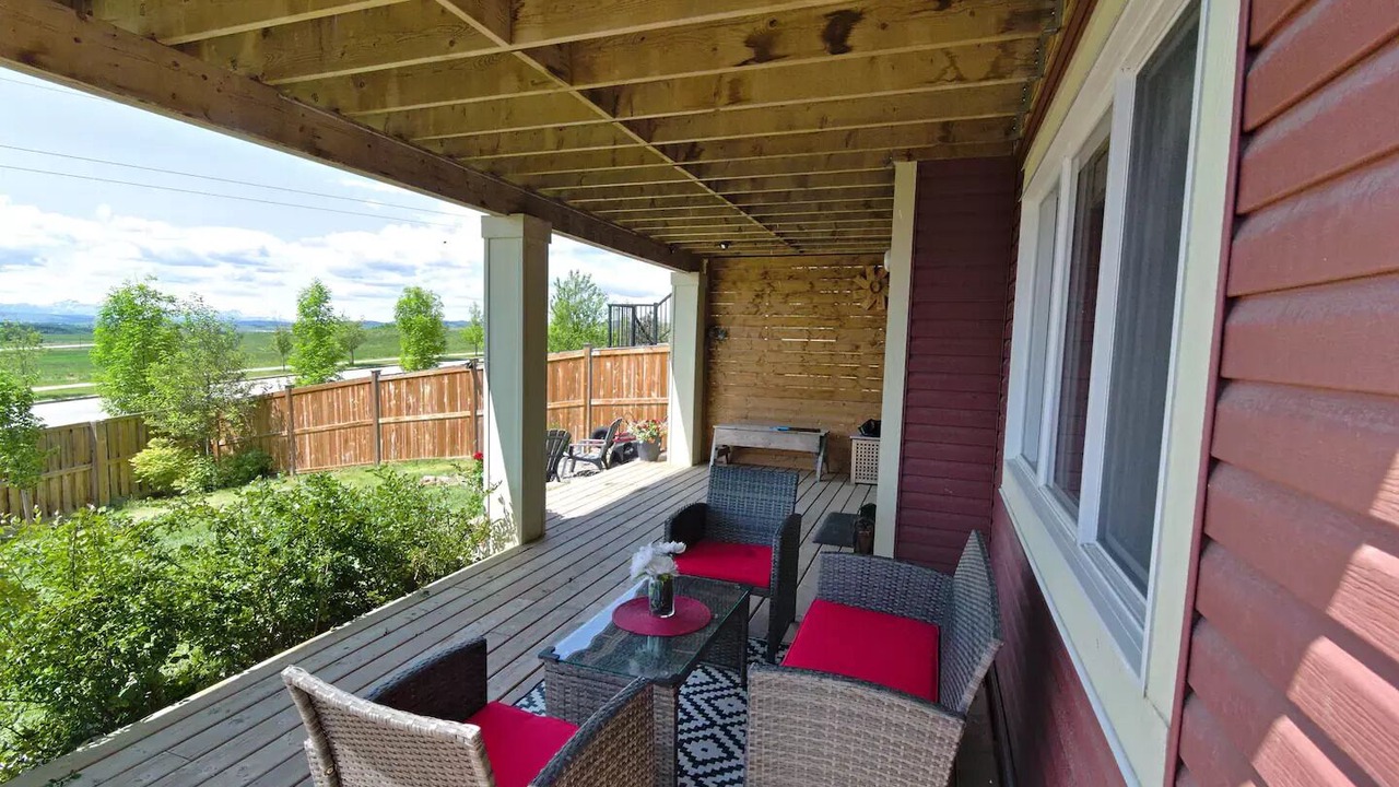 Photo of Patio Balcony in Cochrane