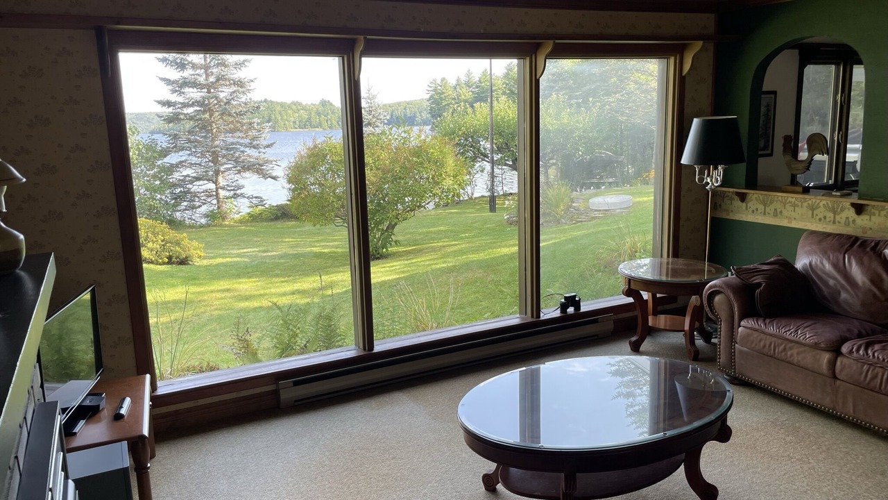Photo of Livingroom in Eastman
