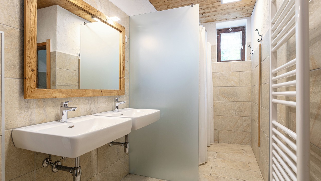 Photo of Bathroom in Woergl