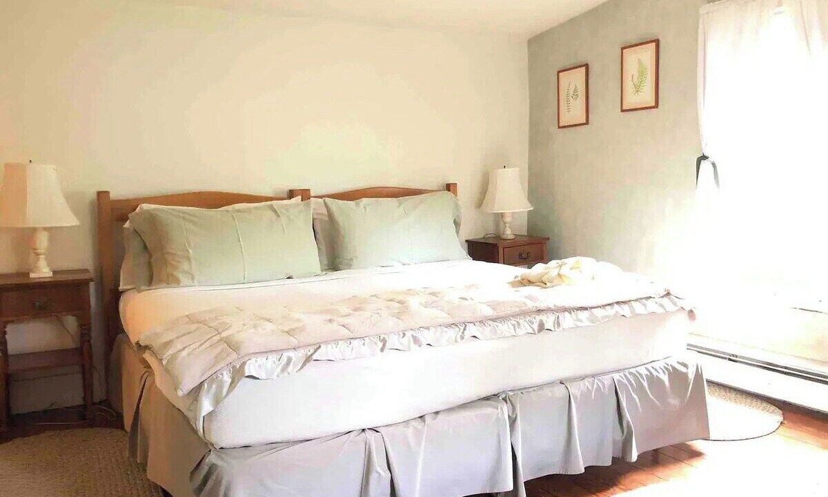 Photo of Bedroom in Canaan