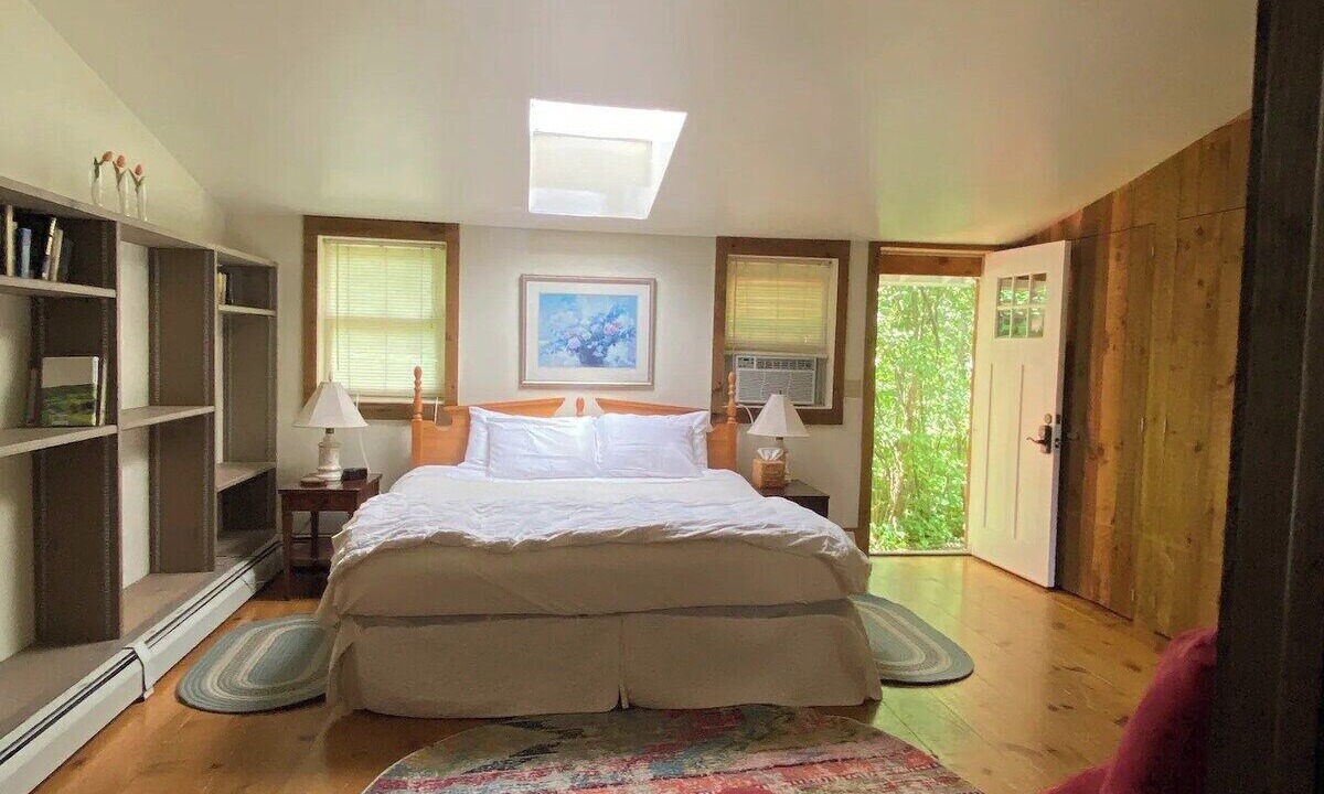 Photo of Bedroom in Canaan