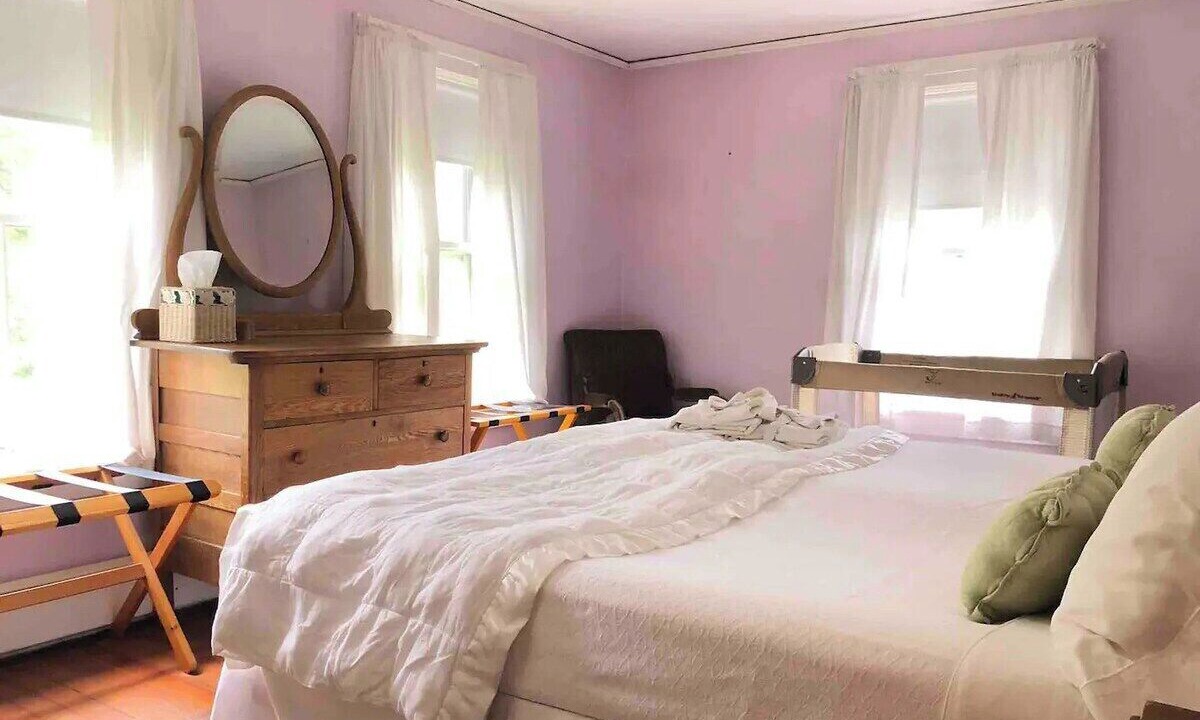 Photo of Bedroom in Canaan