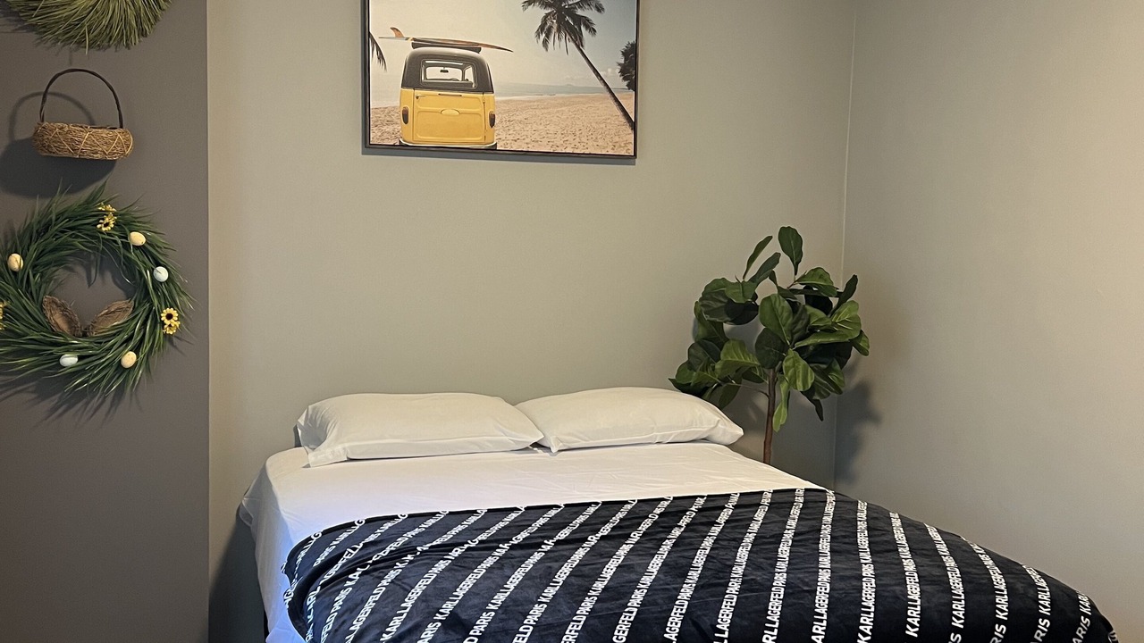 Photo of Bedroom in West Pullman