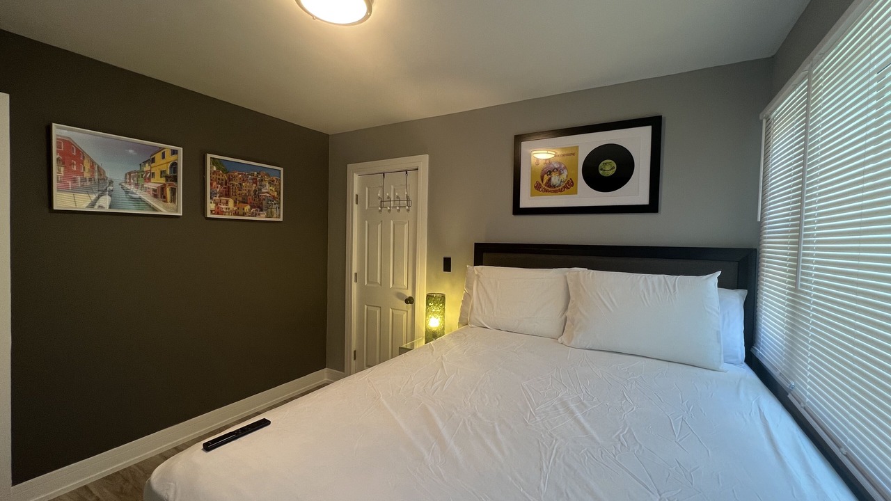 Photo of Bedroom in West Pullman