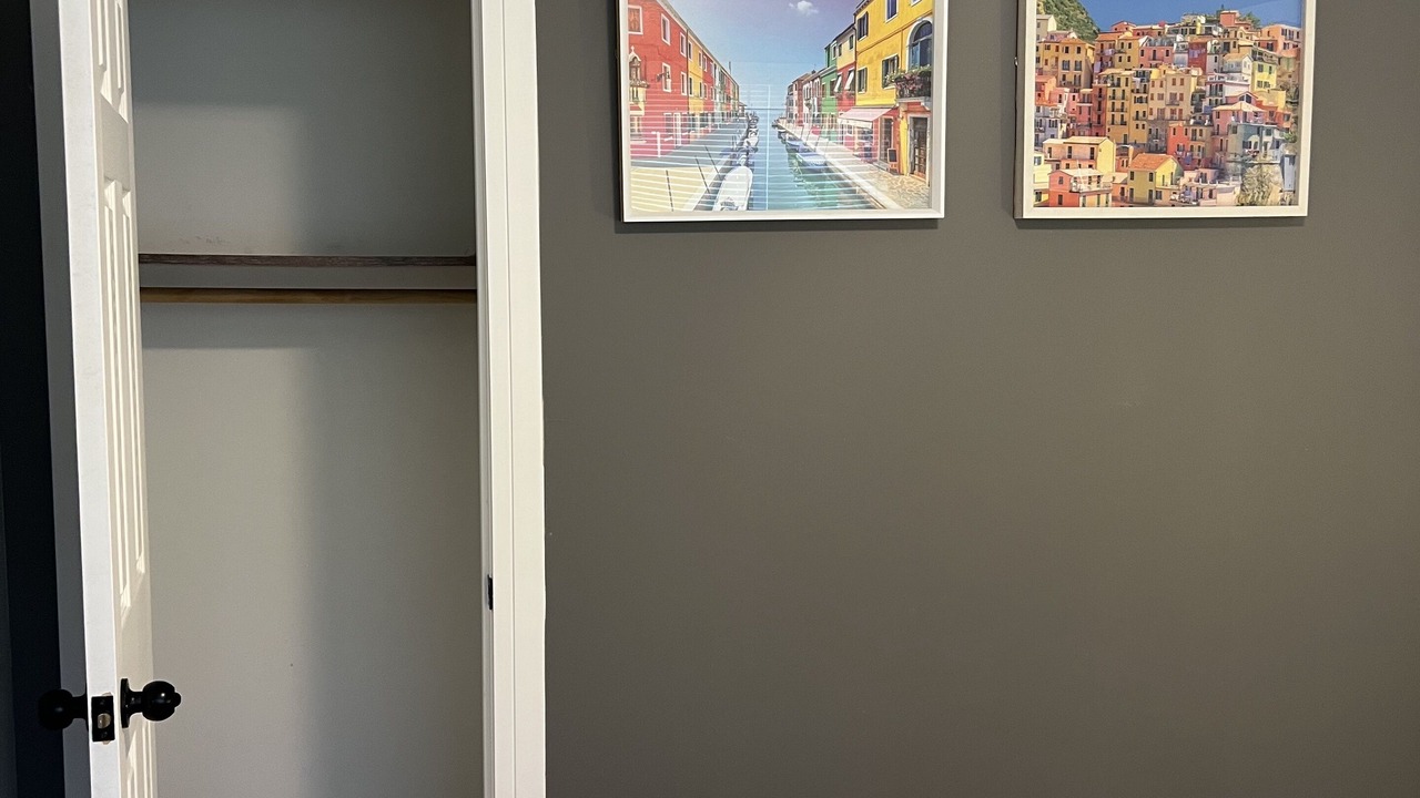 Photo of Bedroom in West Pullman