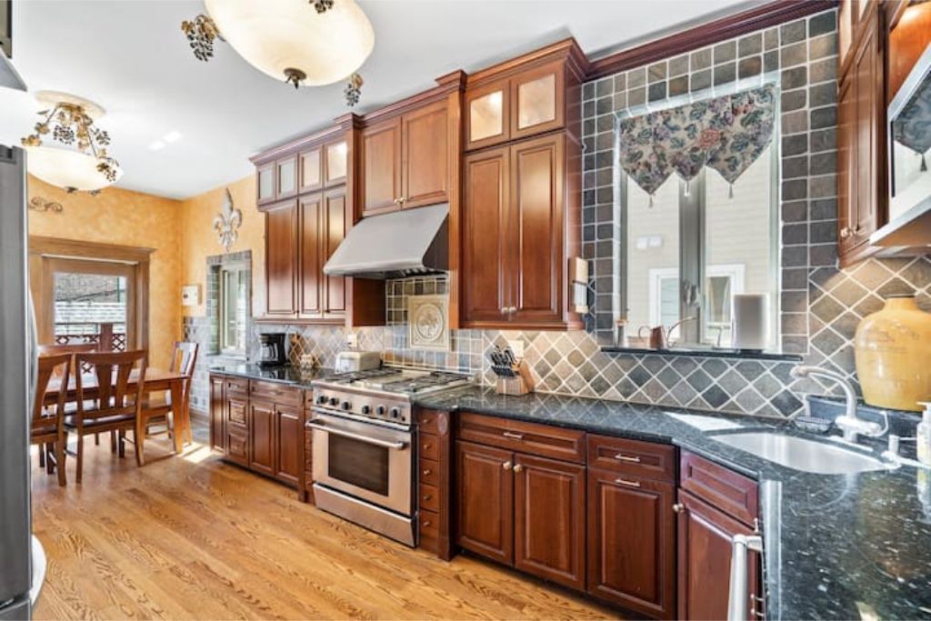 Photo of Kitchen in North Center