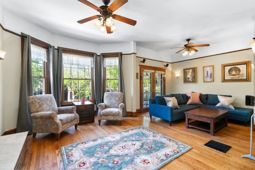 Photo of Bedroom in North Center