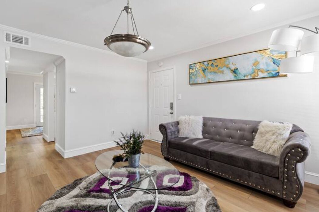 Photo of Livingroom in Far North Dallas