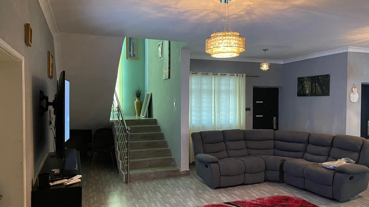 Photo of Livingroom in Freetown